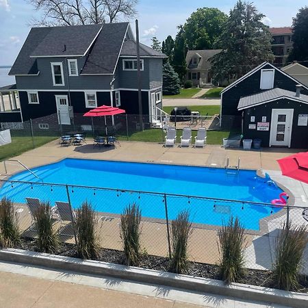 2Nd Floor, 2 Bedroom Condo, Sleeps 6 Lake City Exterior photo